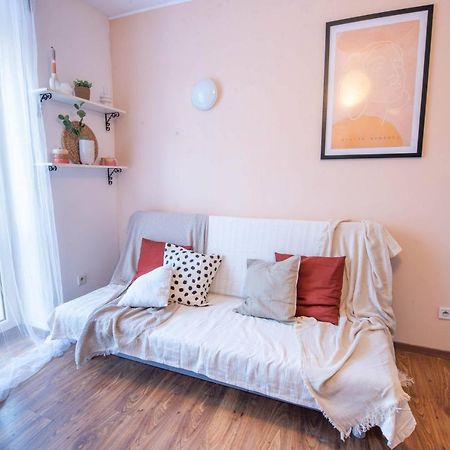 Home Studio Z Ogrodkiem I Altana Cracovie Extérieur photo